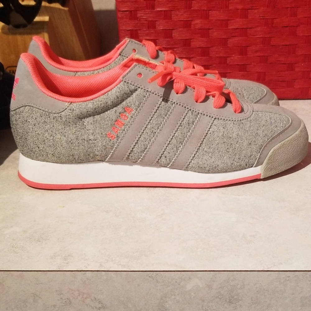 Adidas coral shoes